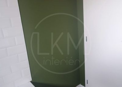 Zariadenie kúpeľne a vešiakový panel